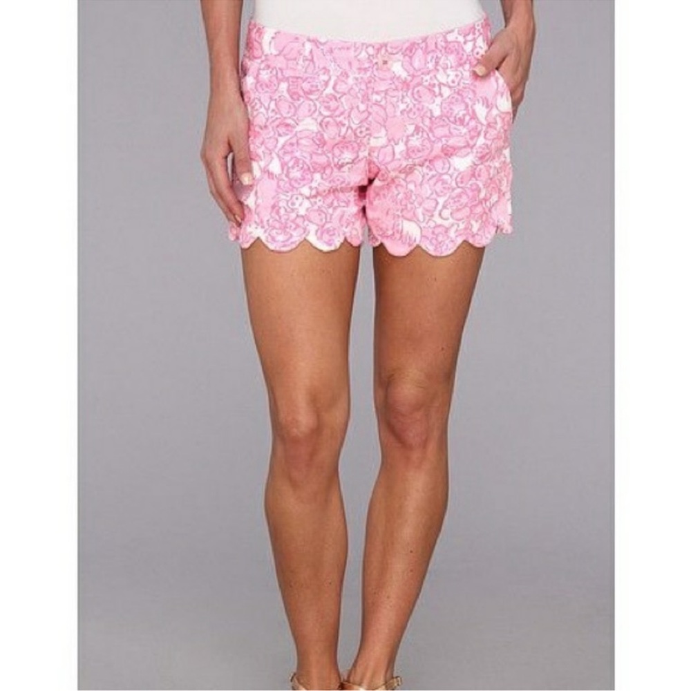 Lilly Pulitzer The Buttercup Short in She’s A Fox Scallop Hem Floral Pink 0